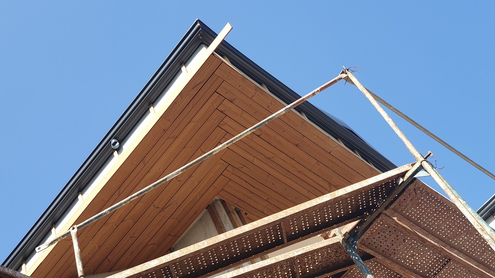 AHŞAP ÇATI SAÇAK ALTI KAPLAMA